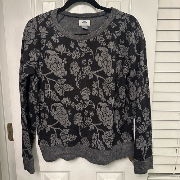 Old Navy Sweaters - Old Navy Black and Gray Floral Sweater